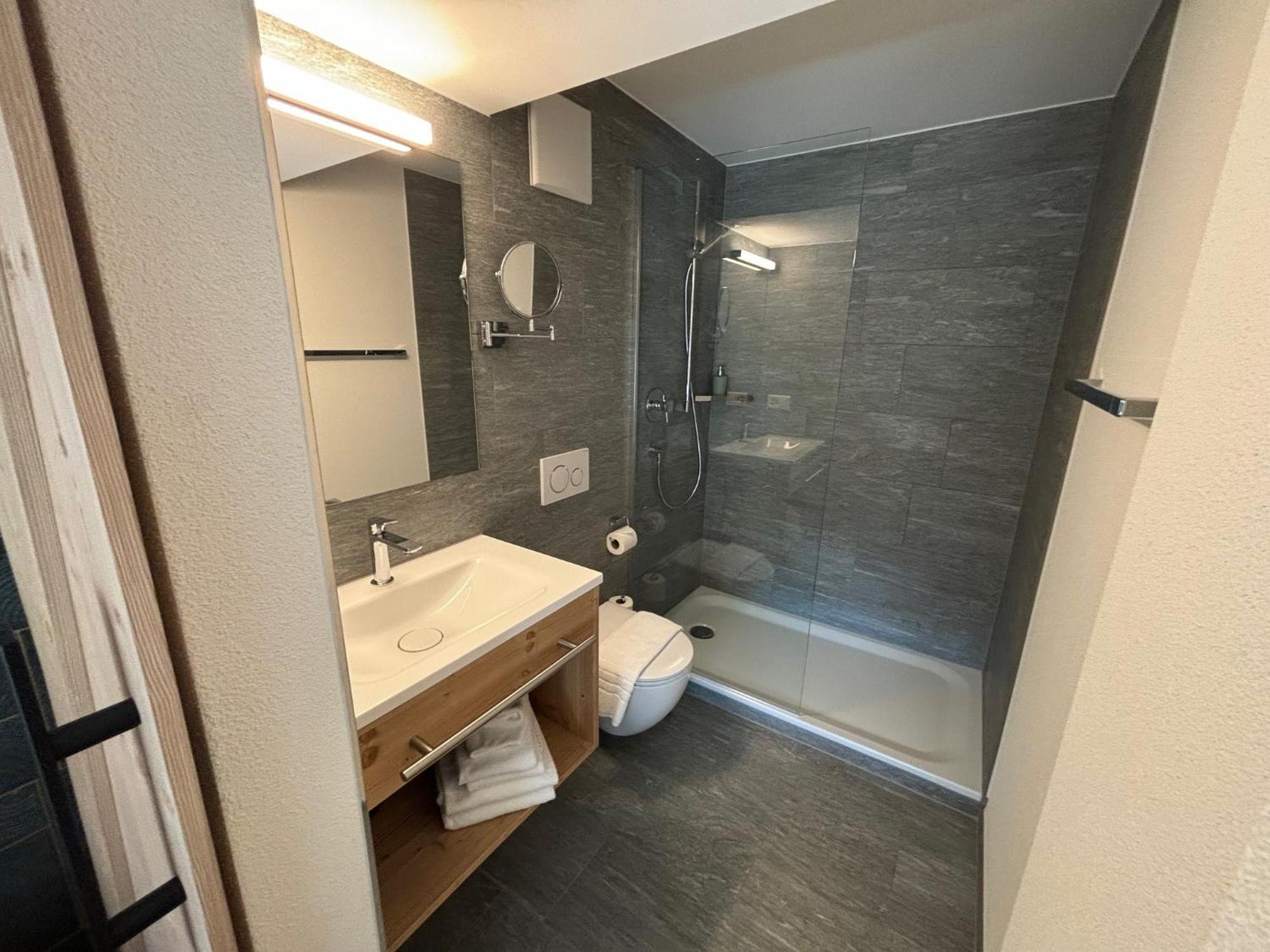 Appart Hotel Pitschonia Self Check-In Андер Екстер'єр фото